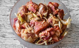 Шашлык классический с луком