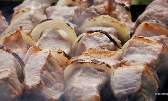 Шашлык из свинины классический с уксусом