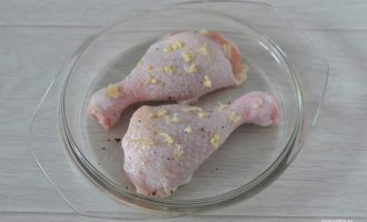 Куриные ножки с чесноком