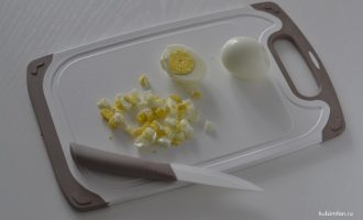 Яйца нарезанные