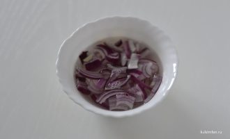 Лук красный