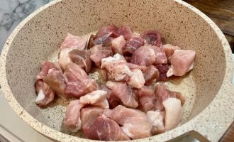 Свинина кусочками