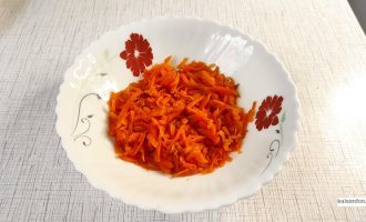 Морковь натертая