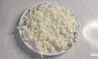 Яйца отварные тертые