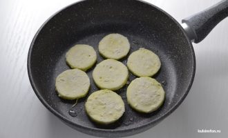 Кабачки на сковородке