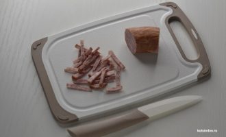 Копченая колбаса нарезанная